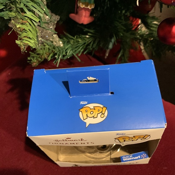 NWT IB Hallmark /Walmart Funko Pop Buddy The Elf. Funko - Picture 3 of 5